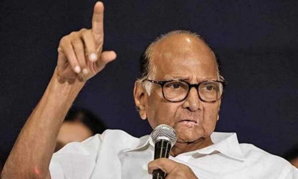 शरद पवार ने गुस्से में प्रतिद्वंद्वी एनसीपी विधायक पर झपकाई तीसरी आंख